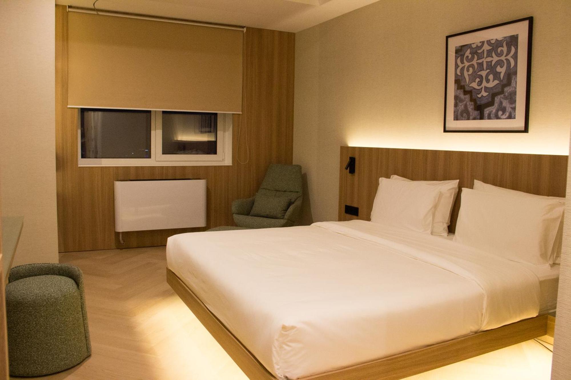 Resident Hotel Abay Almaty Luaran gambar