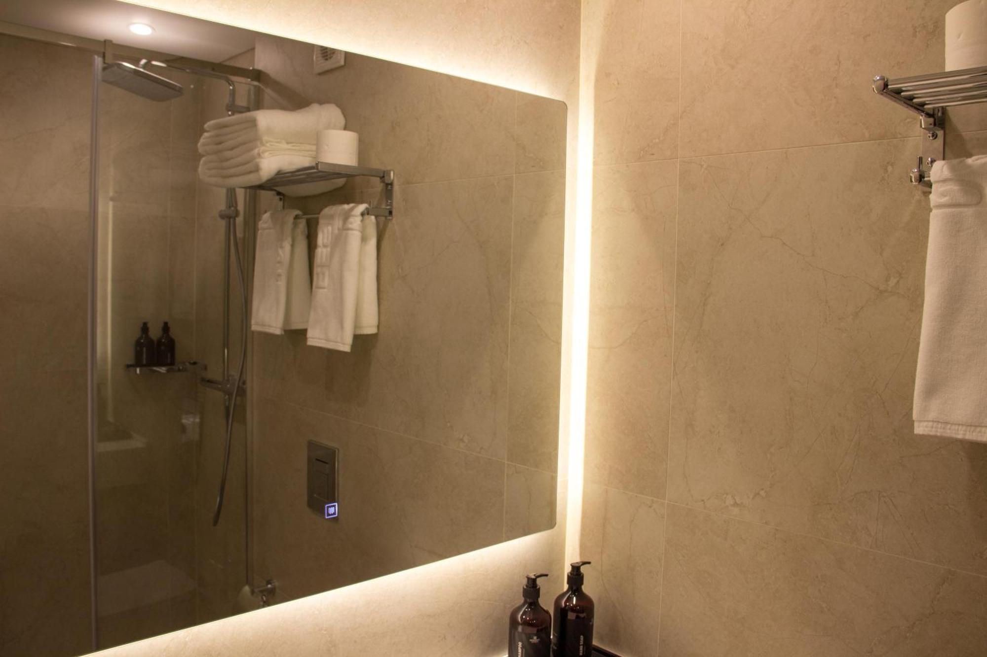 Resident Hotel Abay Almaty Luaran gambar