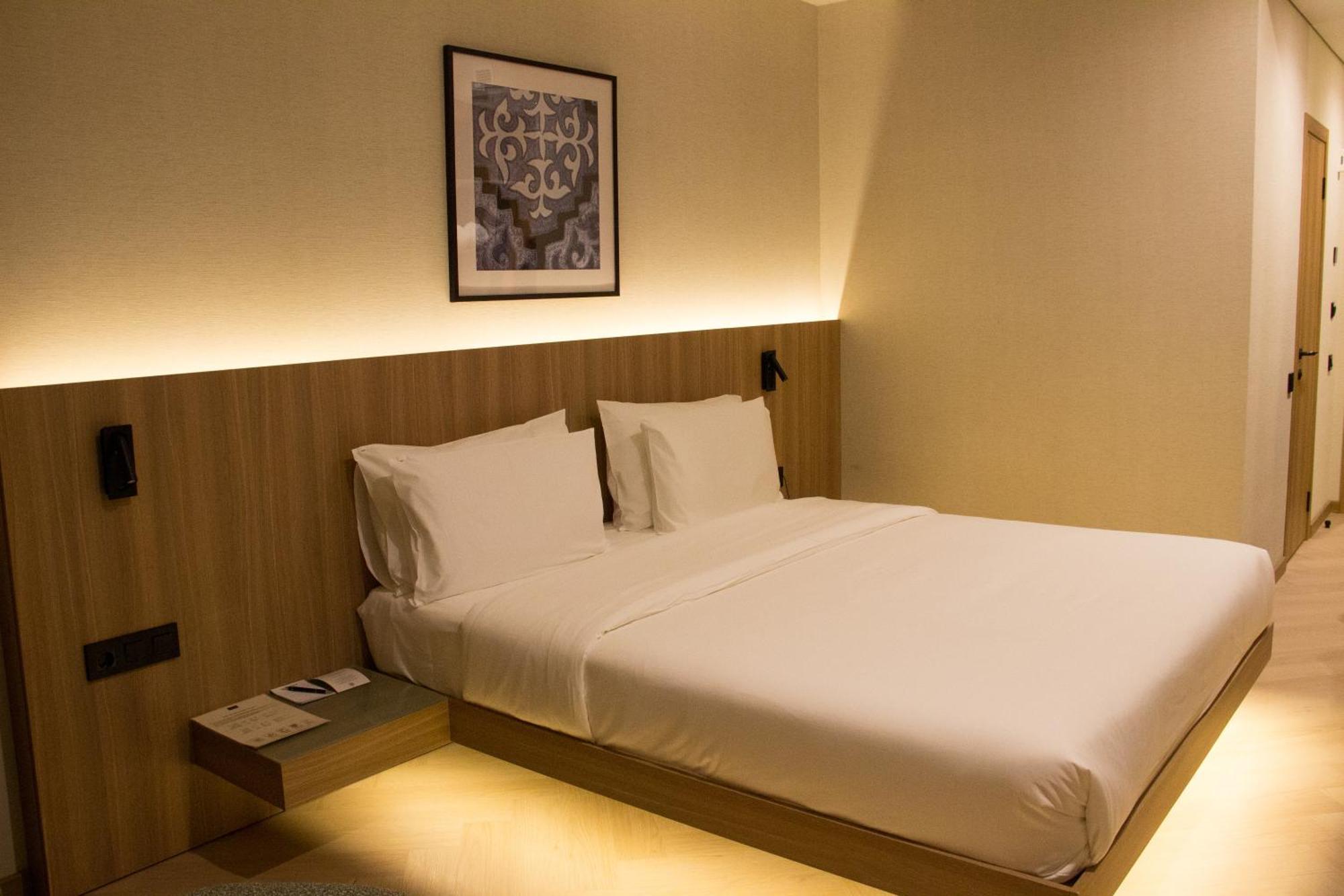 Resident Hotel Abay Almaty Luaran gambar