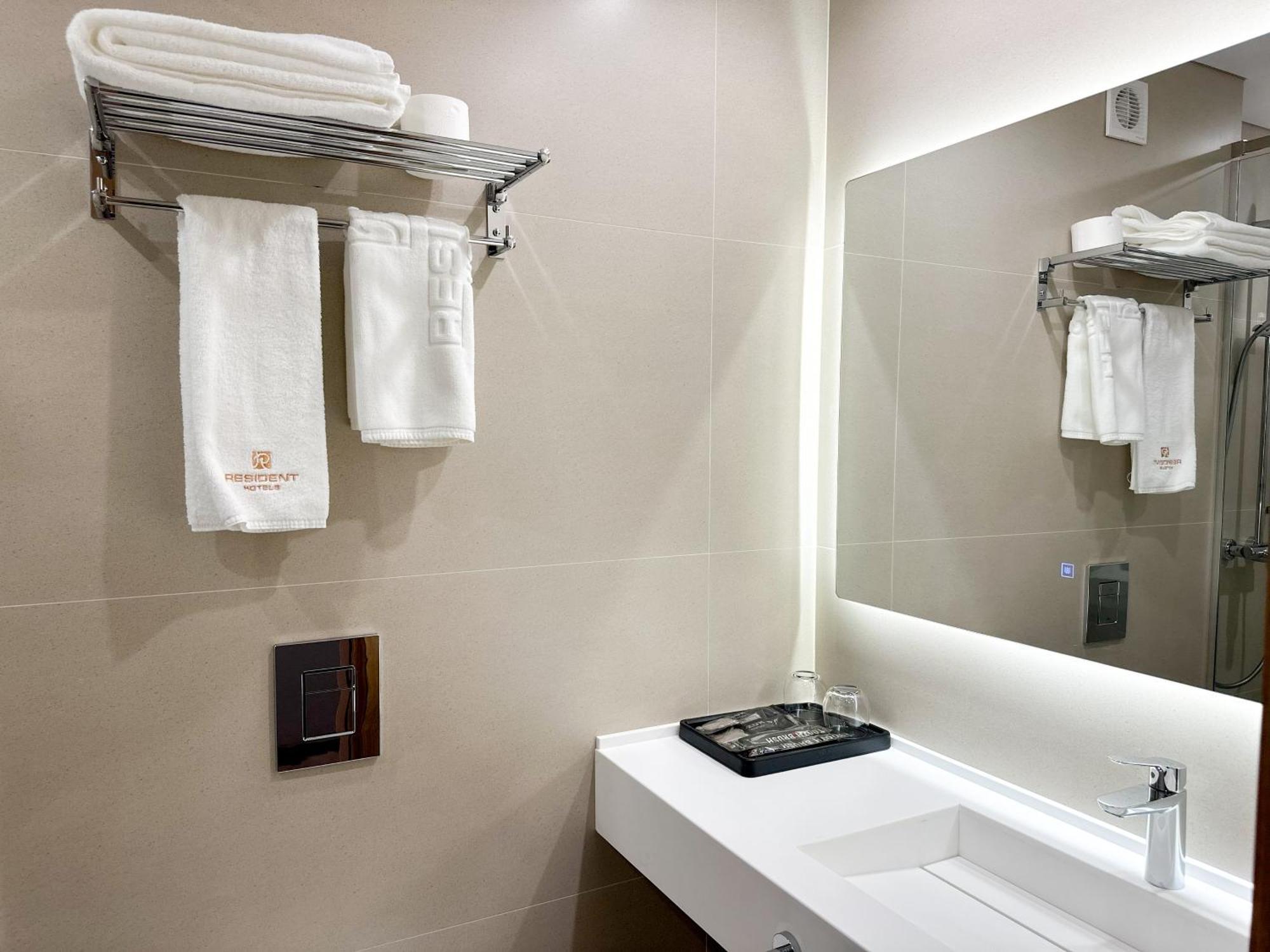 Resident Hotel Abay Almaty Luaran gambar